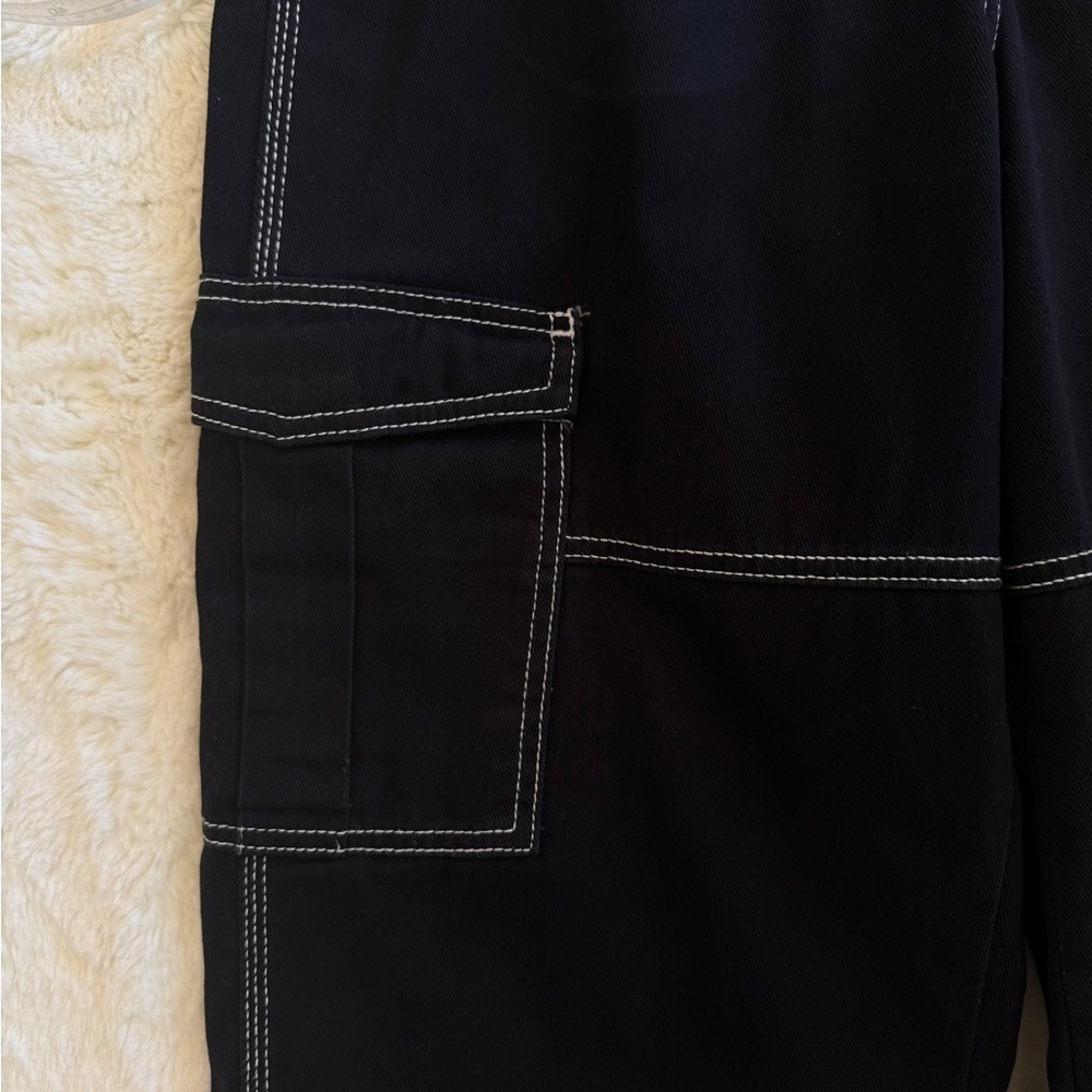H&M DIVIDED CARGO PANTS BLACK CONTRAST STITCH STRAIGHT LEG SIZE 8 - Picture 4 of 8